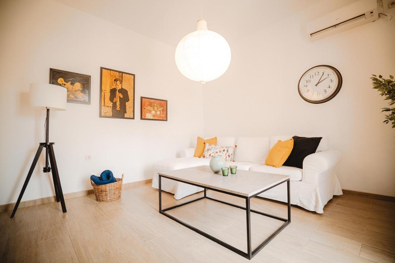 Вилла Cosy Family Friendly House Задар Экстерьер фото